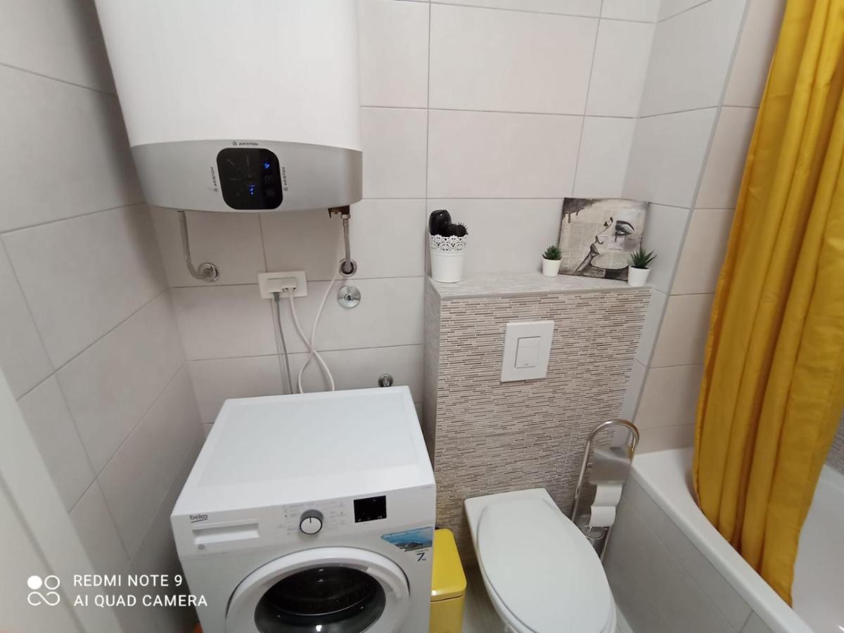 Apartman Ana Iadera With Balcony And Parking زادار المظهر الخارجي الصورة